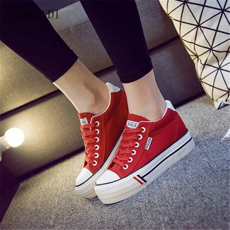 Classy Platform Canvas Sneaker