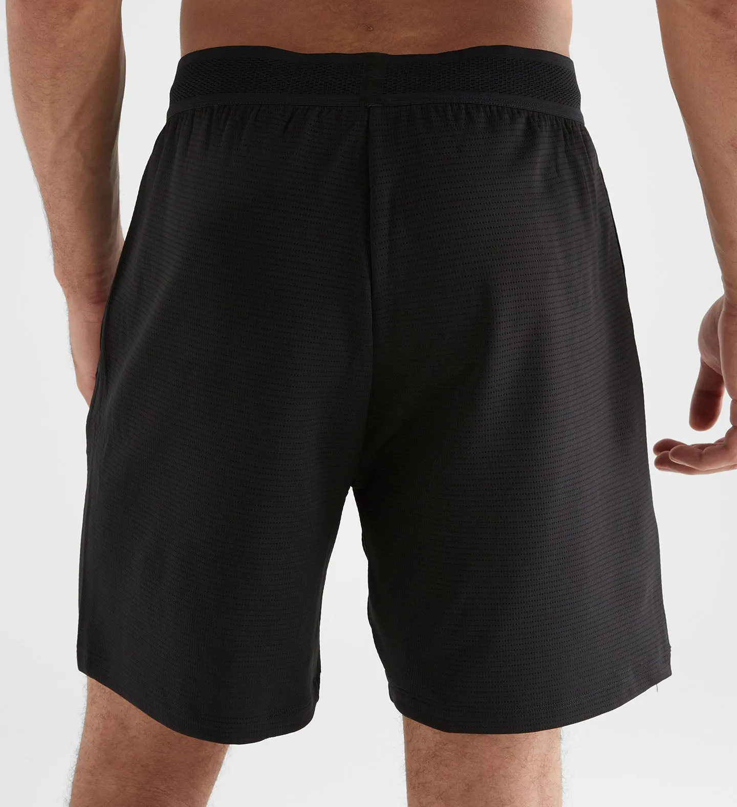 Men's Textured Knit Short 7"